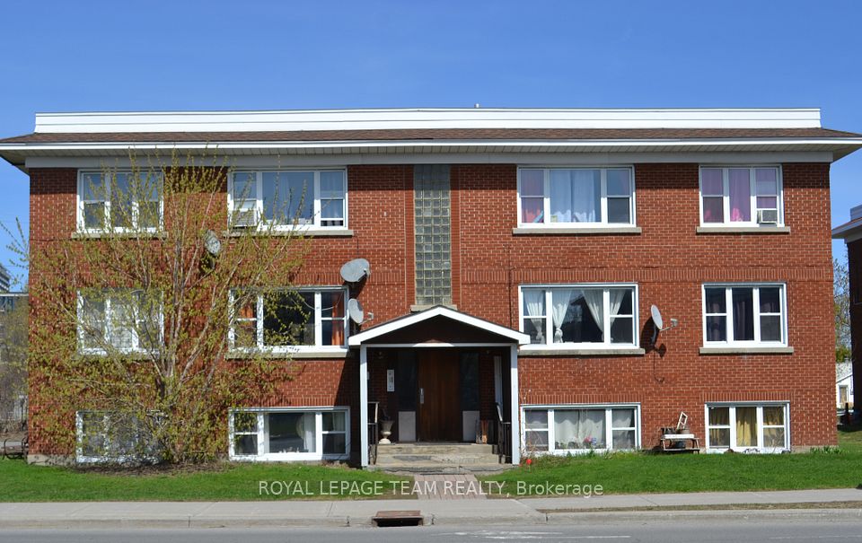 831 Kirkwood