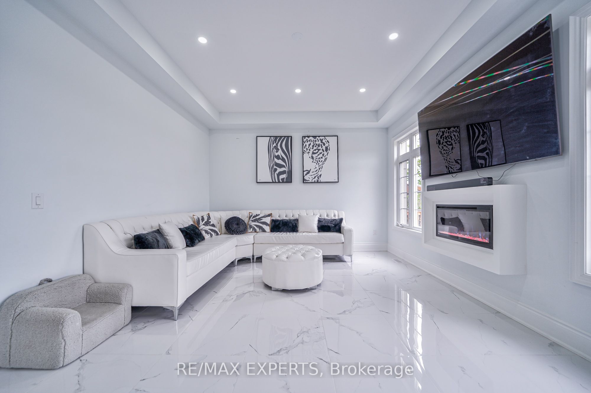 86 Conductor Avenue, #Main