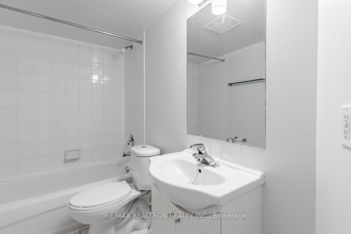 1401 Dupont Street, #116