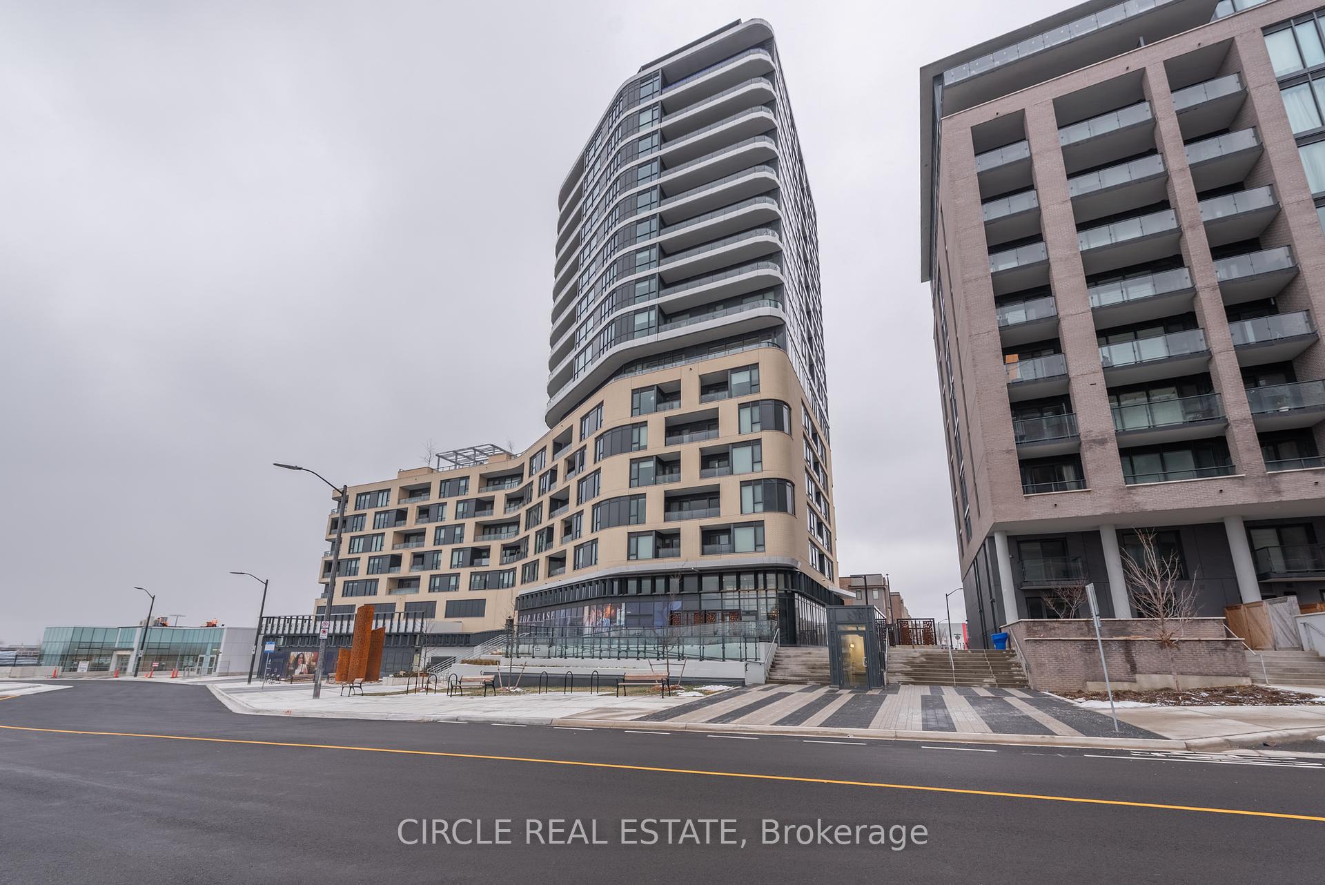 2 Bedrooms Condo at 120 Eagle Rock,  Vaughan For sale