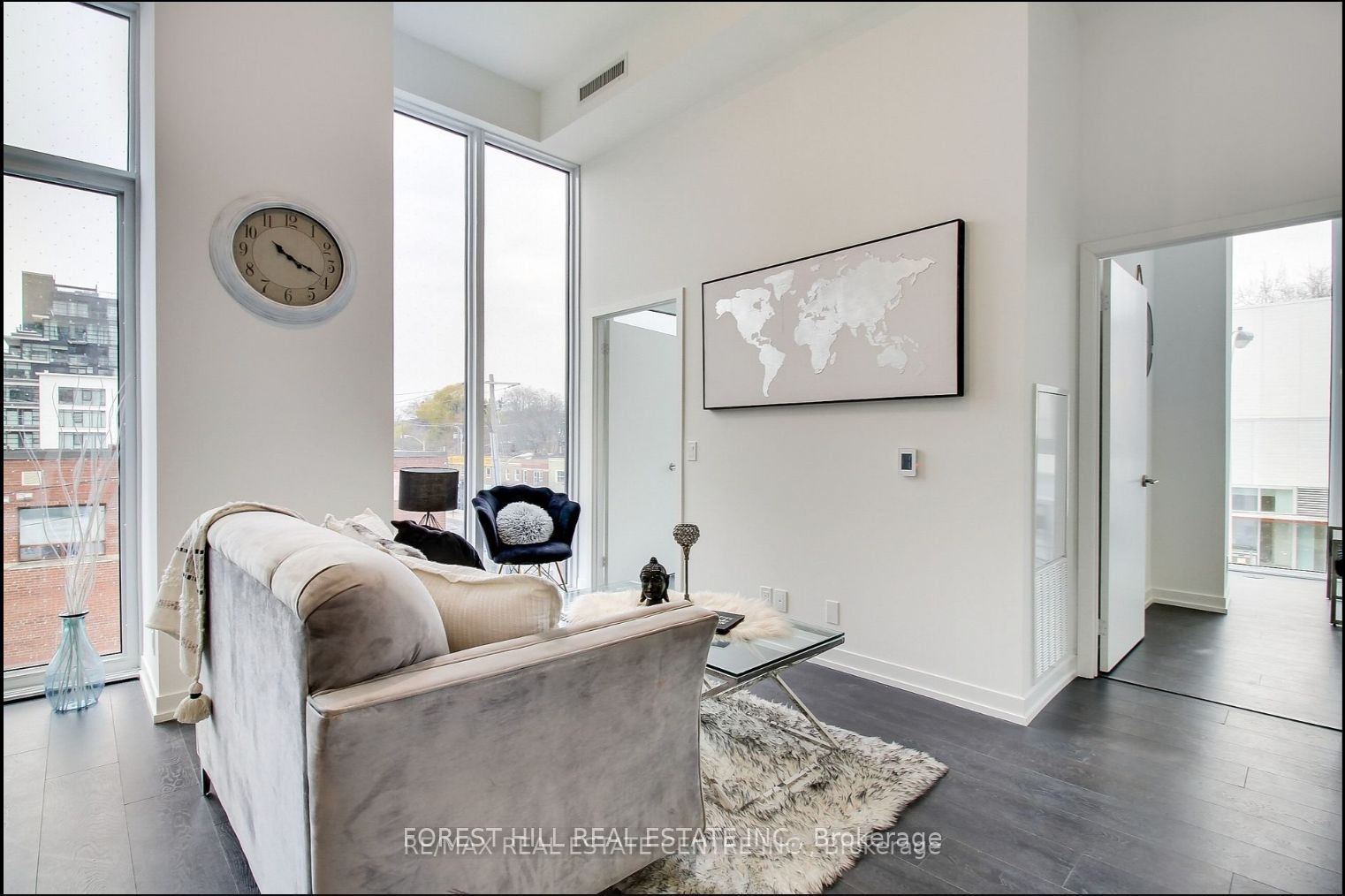 2020 Bathurst Street, #211