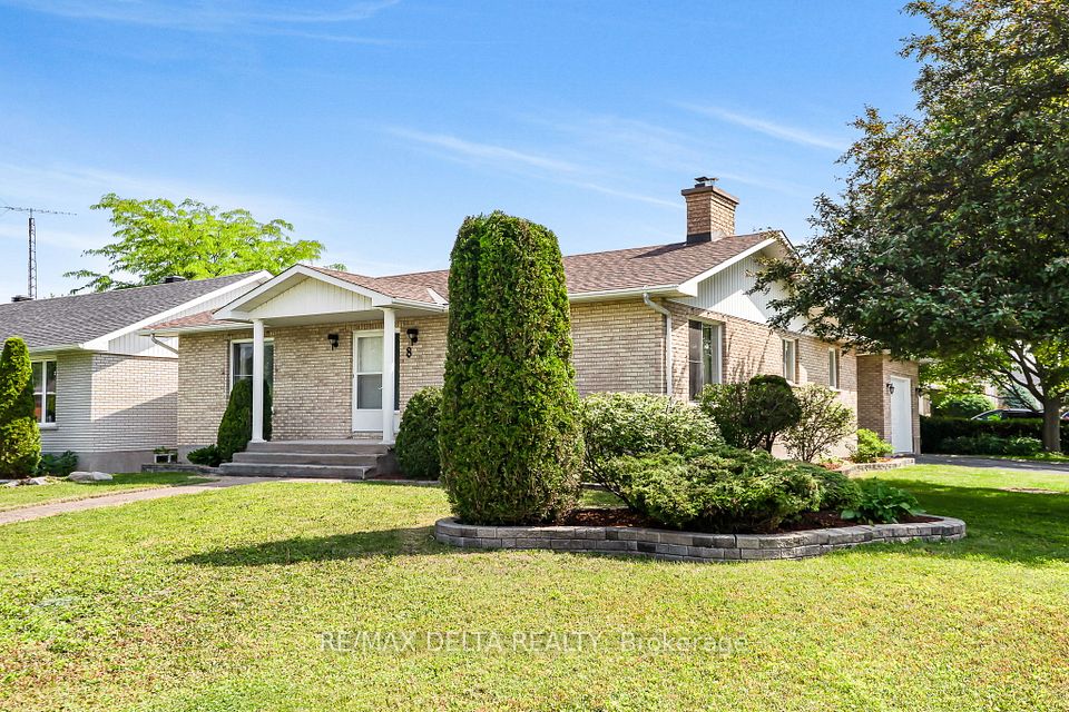 8 Champlain