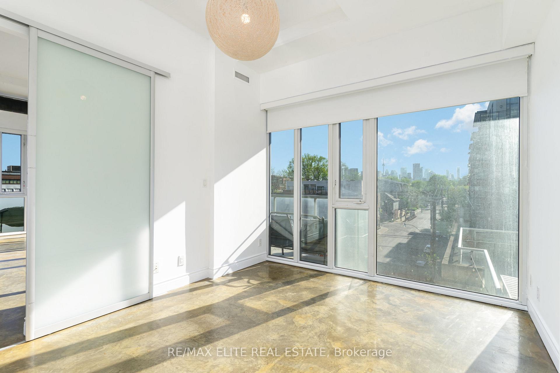 2 Bedrooms Condo at 201 Carlaw, Toronto For sale