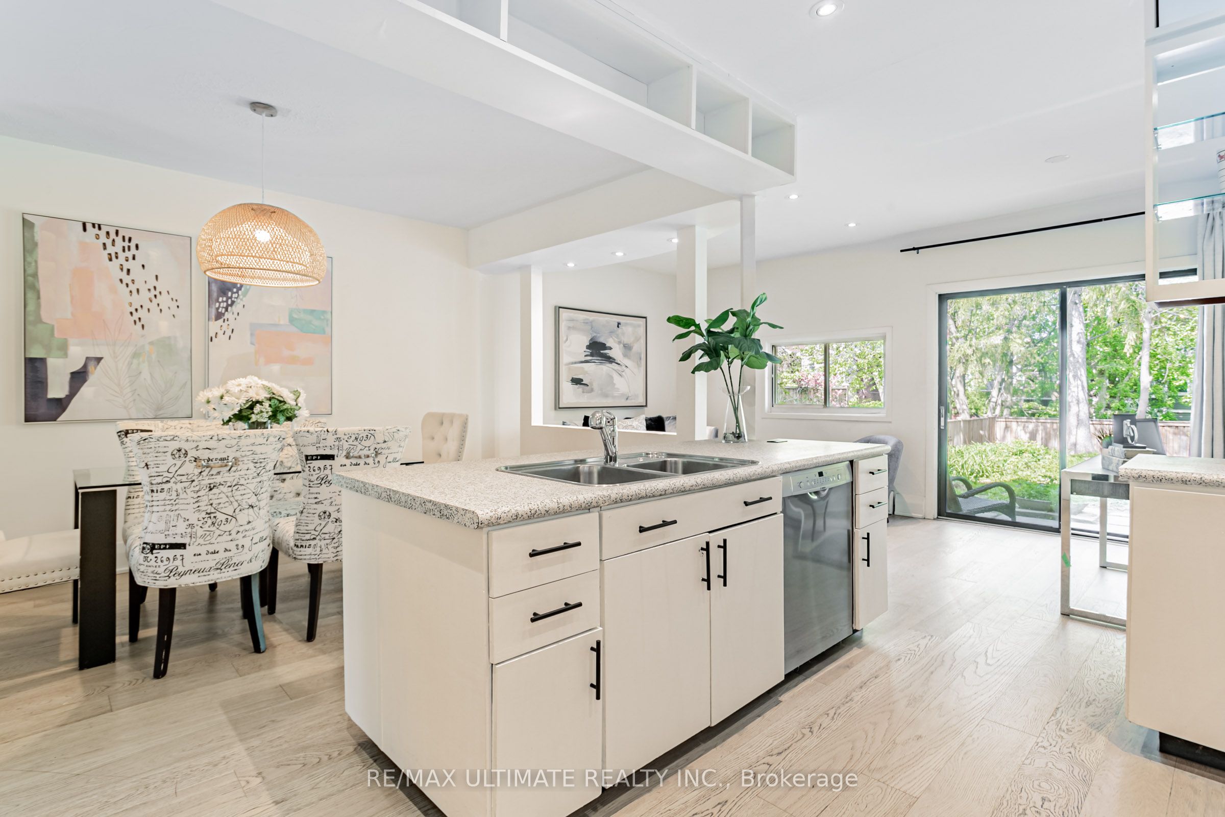 275 Kenilworth Avenue