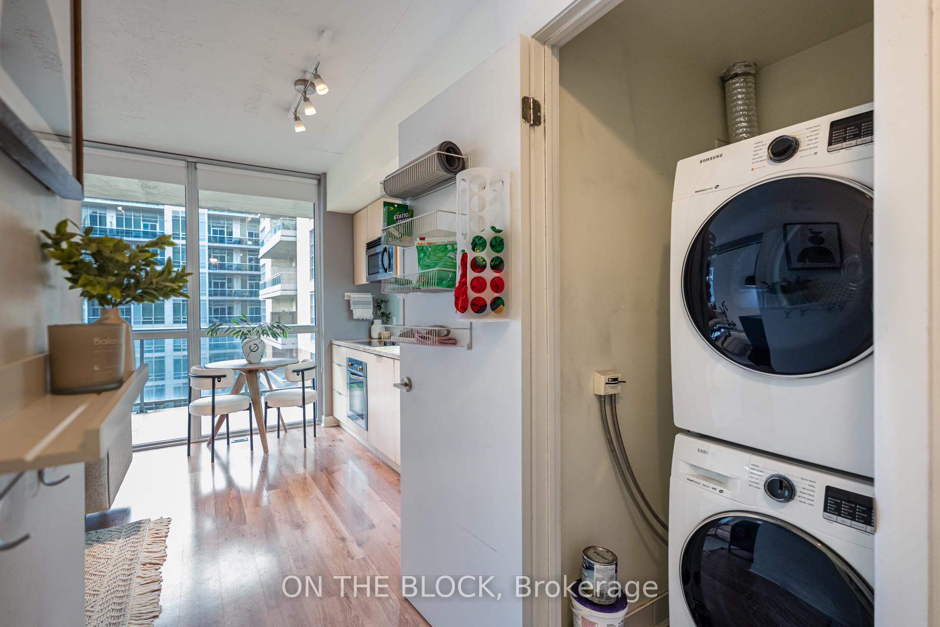 1 Bedroom Condo at 478 King,  Toronto For sale