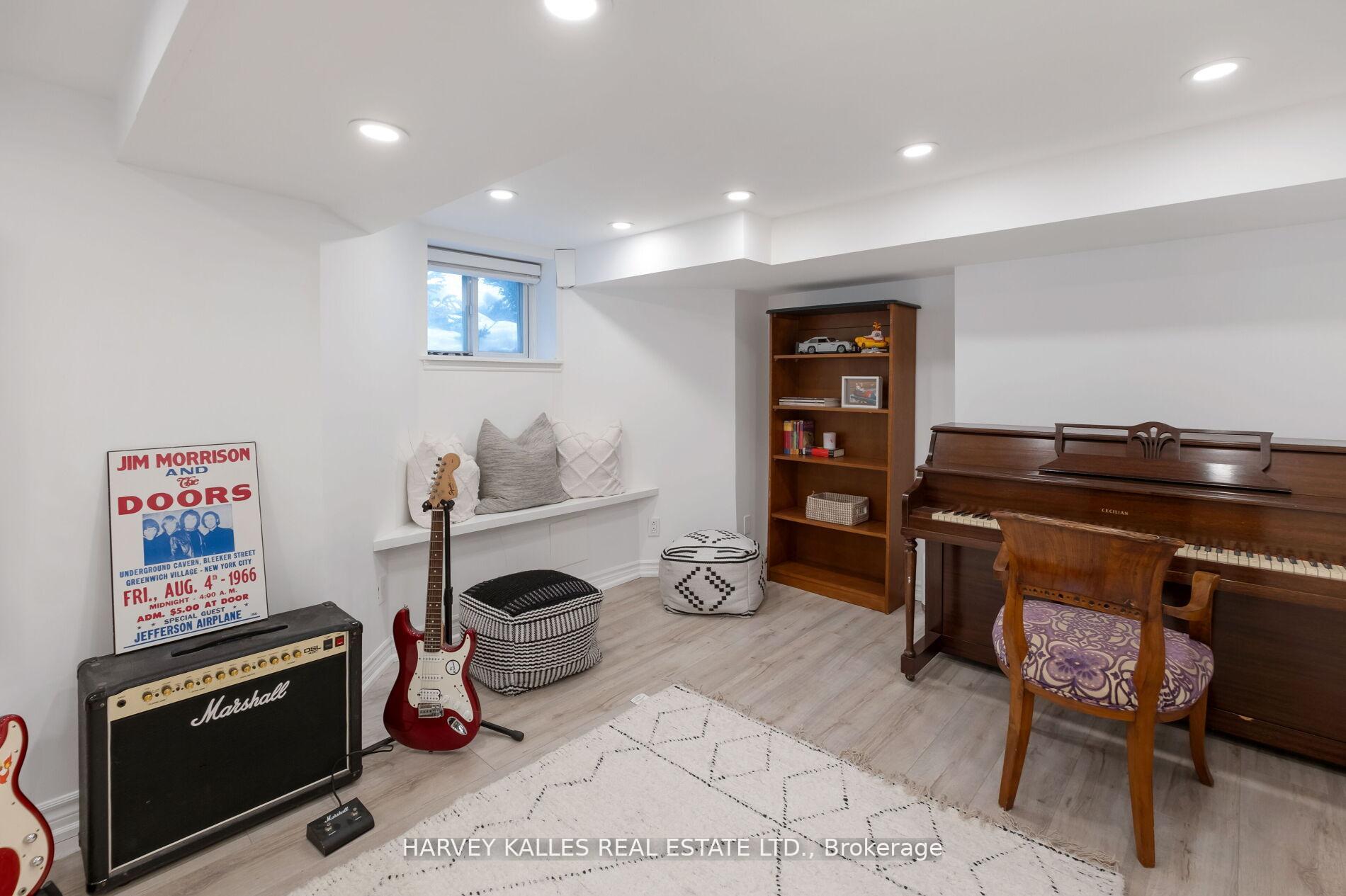296 Glen Road