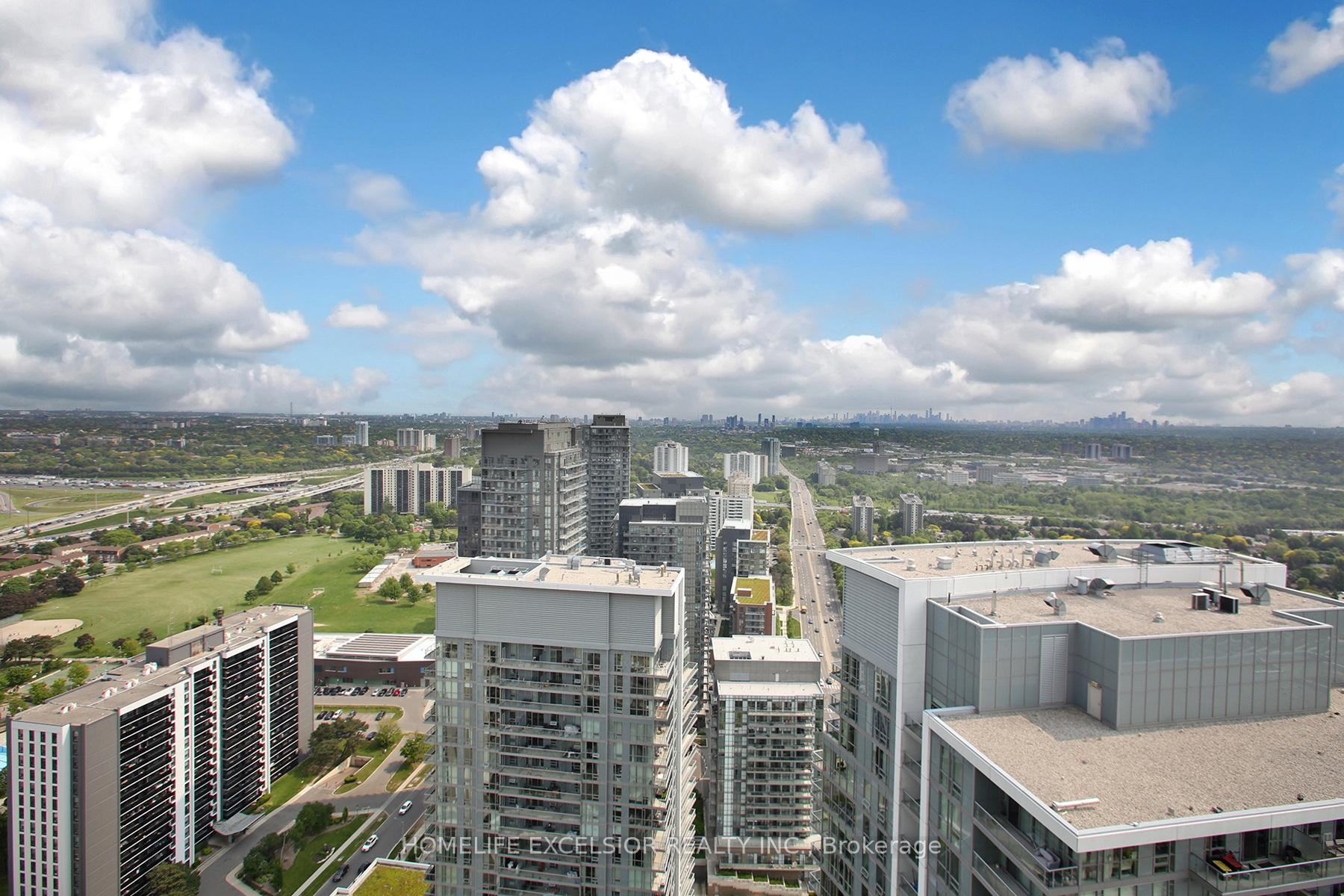 2 Bedrooms Condo at 70 Forest Manor, Toronto For sale