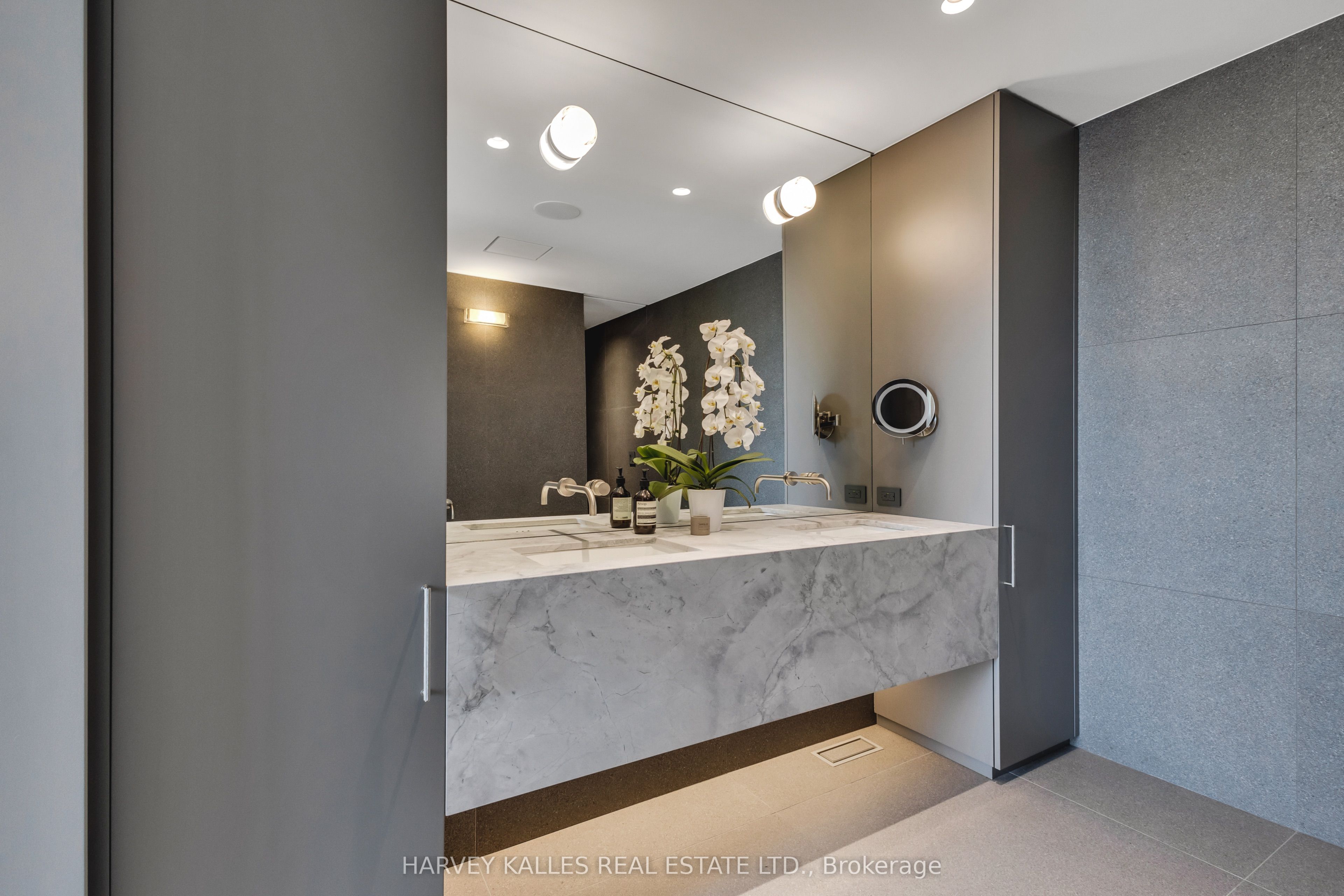 60 Follis Avenue