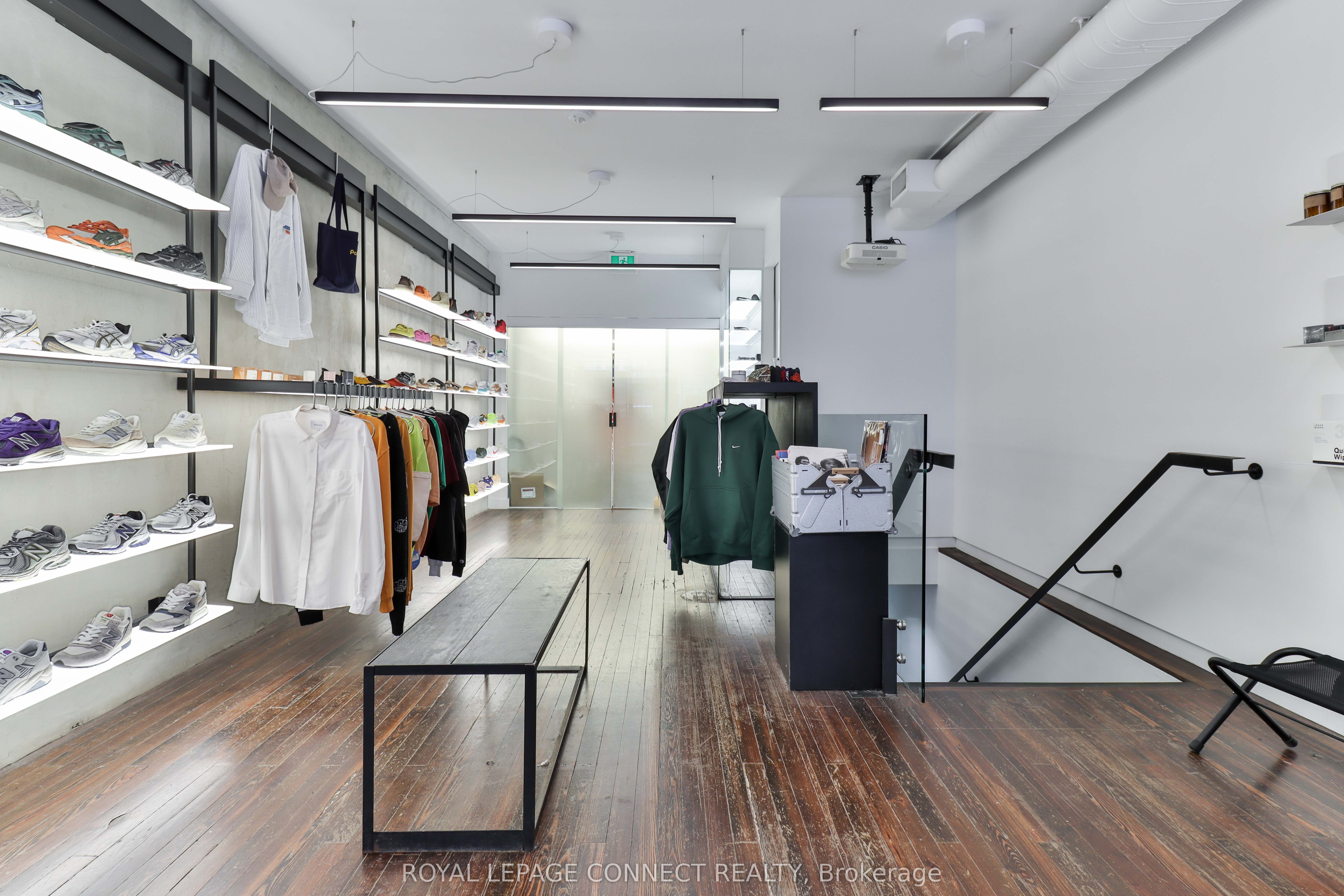 406 Roncesvalles Avenue, #Main