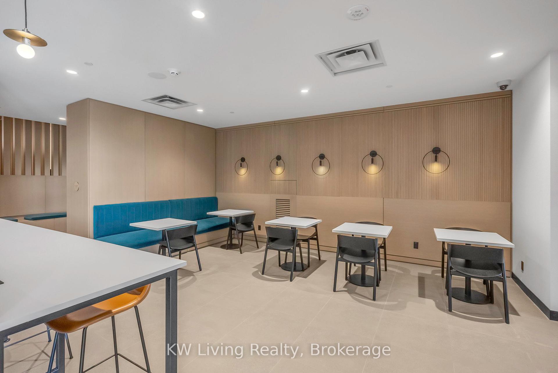 1 Bedroom Condo at 7950 Bathurst, Vaughan For sale