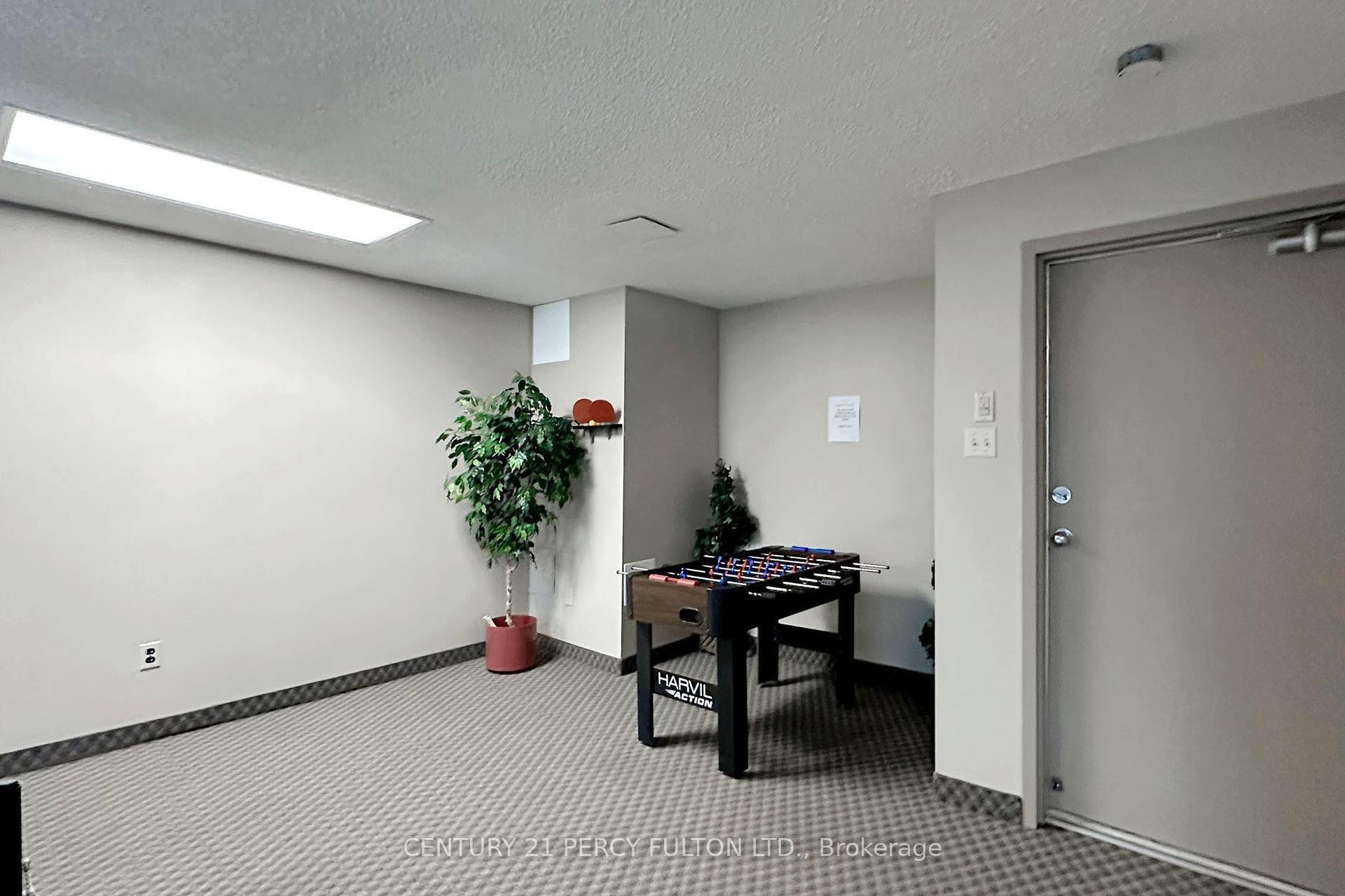 1 Bedroom Condo at 40 Bay Mills, Toronto For sale