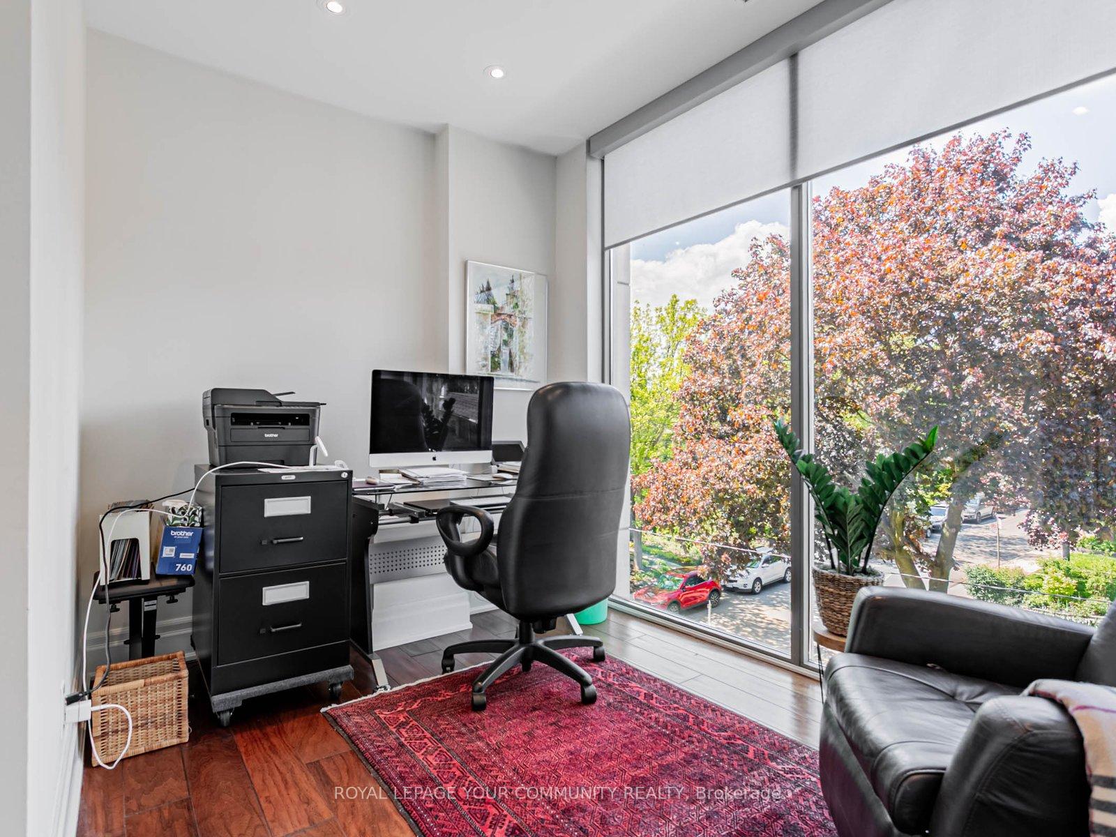 3 Bedrooms Condo at 1 Rainsford, Toronto For sale