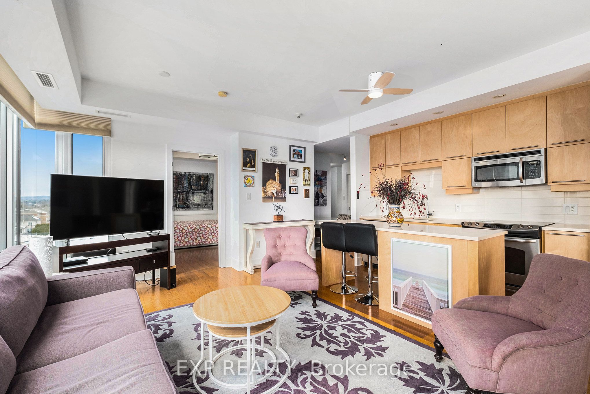 101 Richmond Road, #406