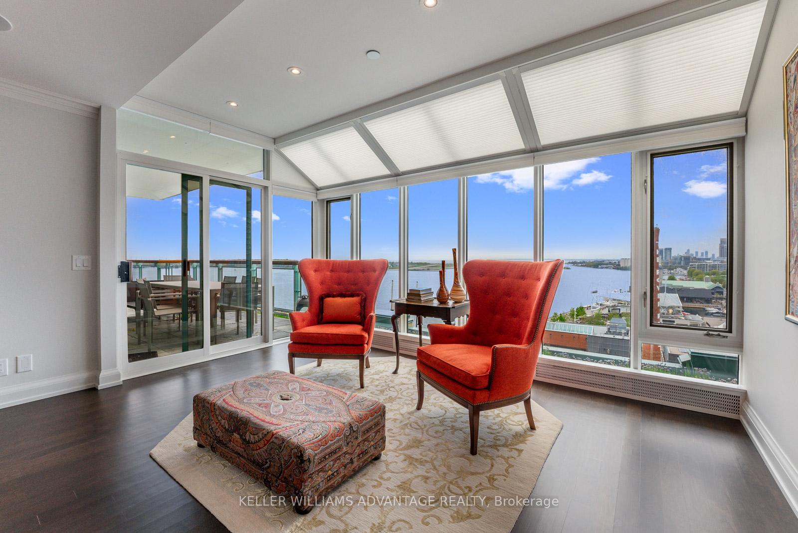 5 Bedrooms Condo at 211 Queens, Toronto For sale