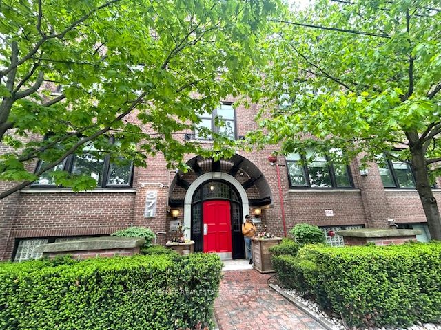 371 Wallace