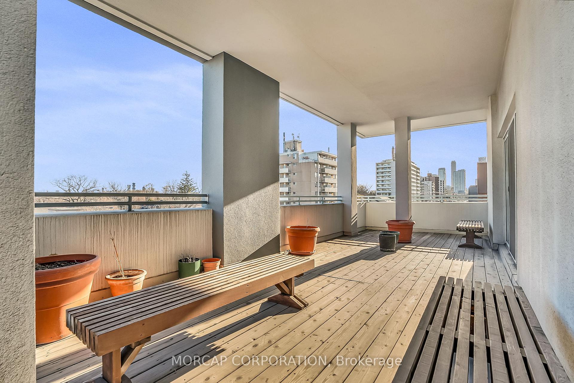 2 Bedrooms Condo at 600 Eglinton, Toronto For sale