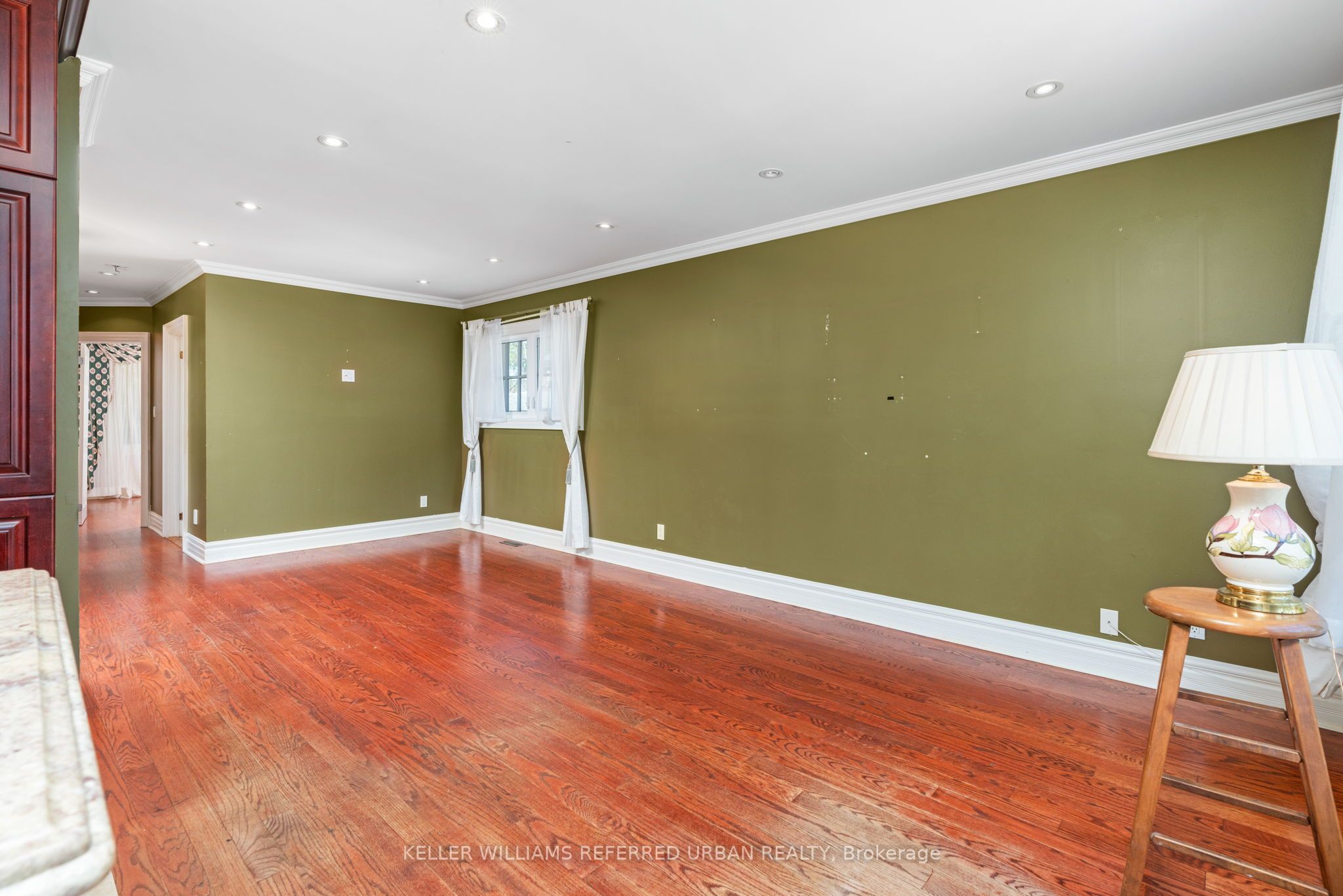 710 Pharmacy Avenue