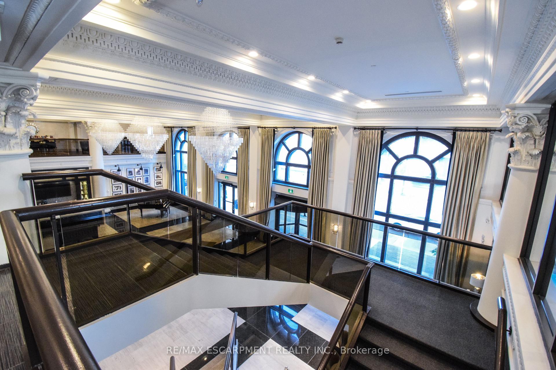 1 Bedroom Condo at 118 King,  Hamilton For sale