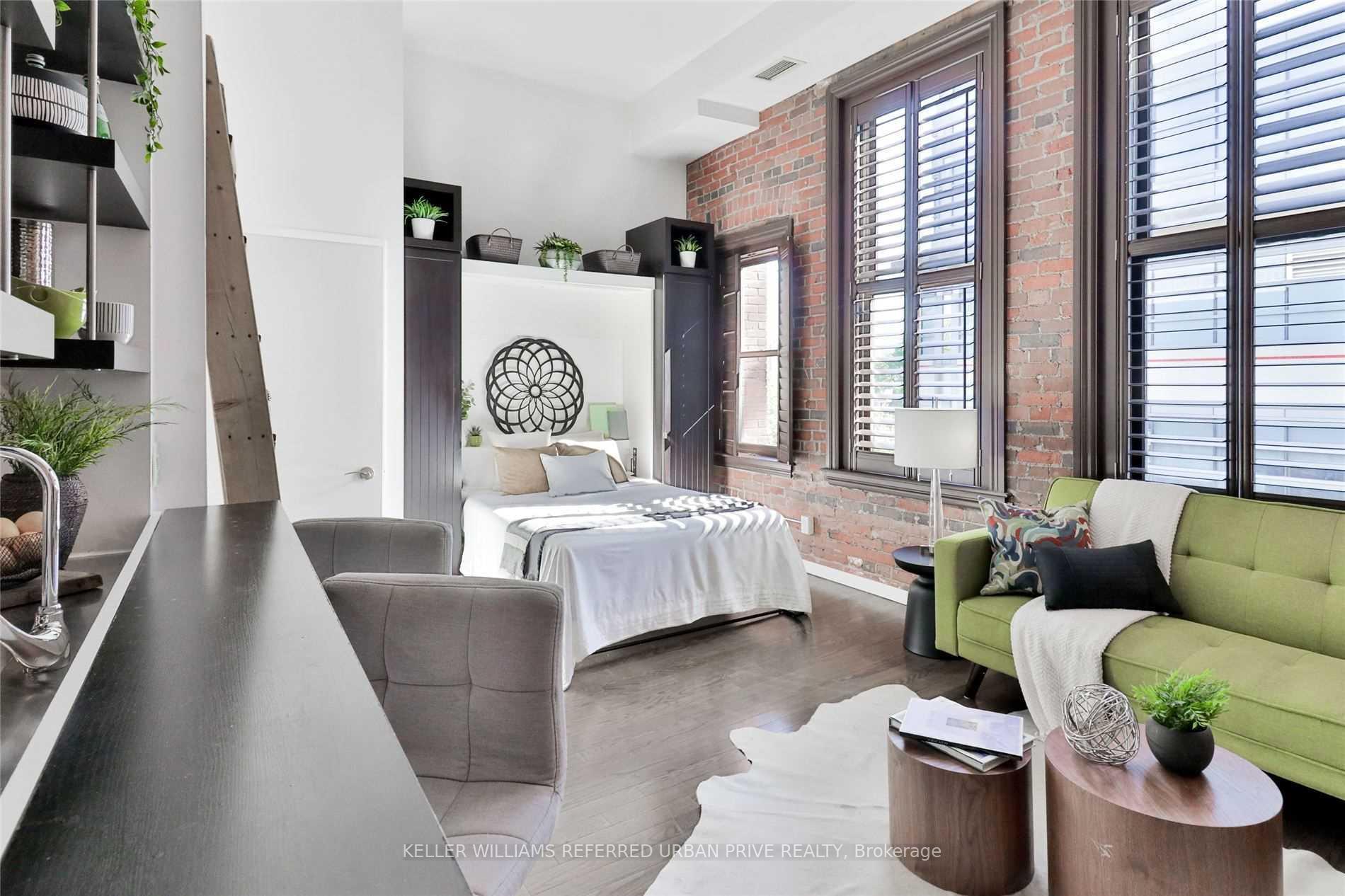 Condo at 915 King, Toronto For sale