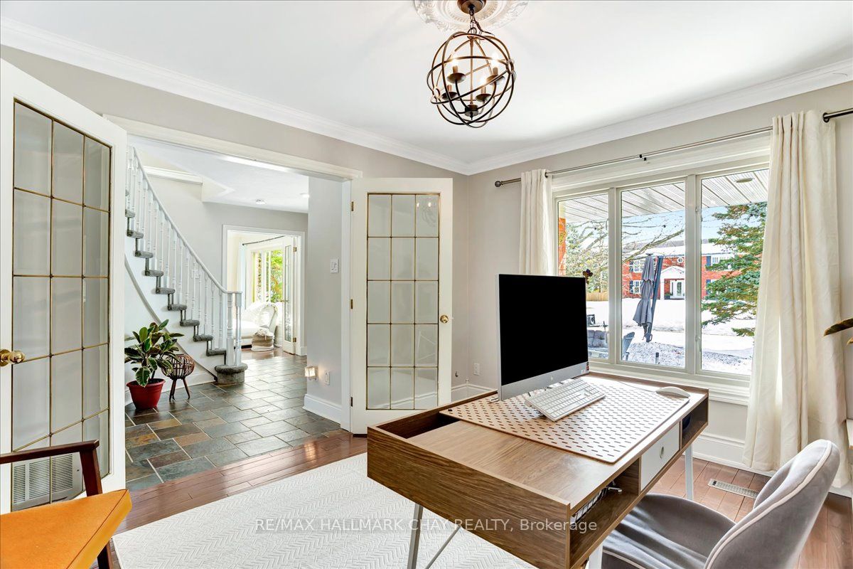24 Martine Crescent, Oro-Medonte, ON L0L 2L0