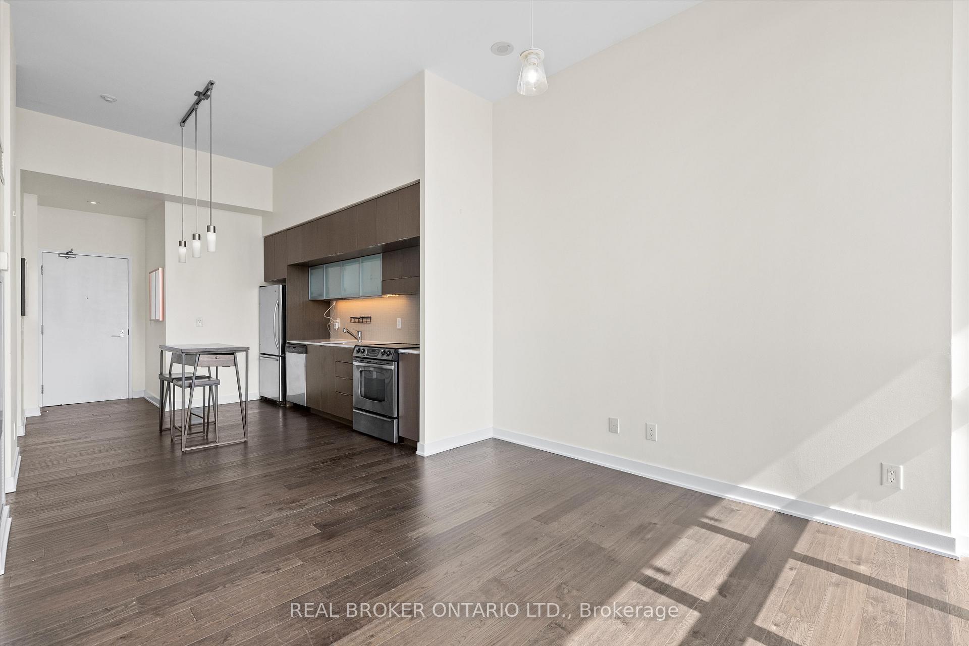 1 Bedroom Condo at 110 Charles, Toronto For sale