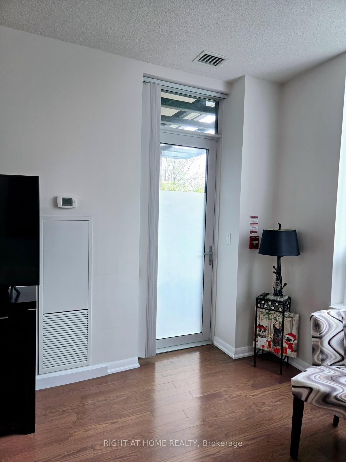 1 Bedroom Condo at 215 Sherway Gardens, Toronto For sale