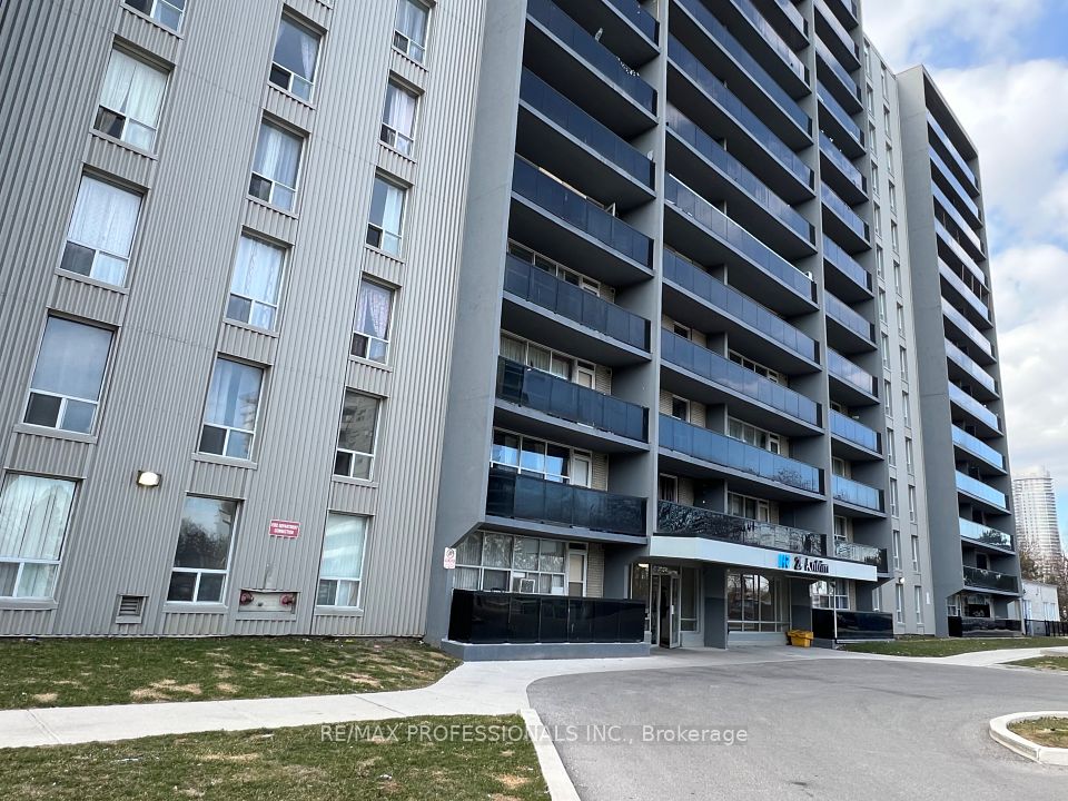 #114 - 20 Antrim Crescent, Toronto, ON M1P 4N3