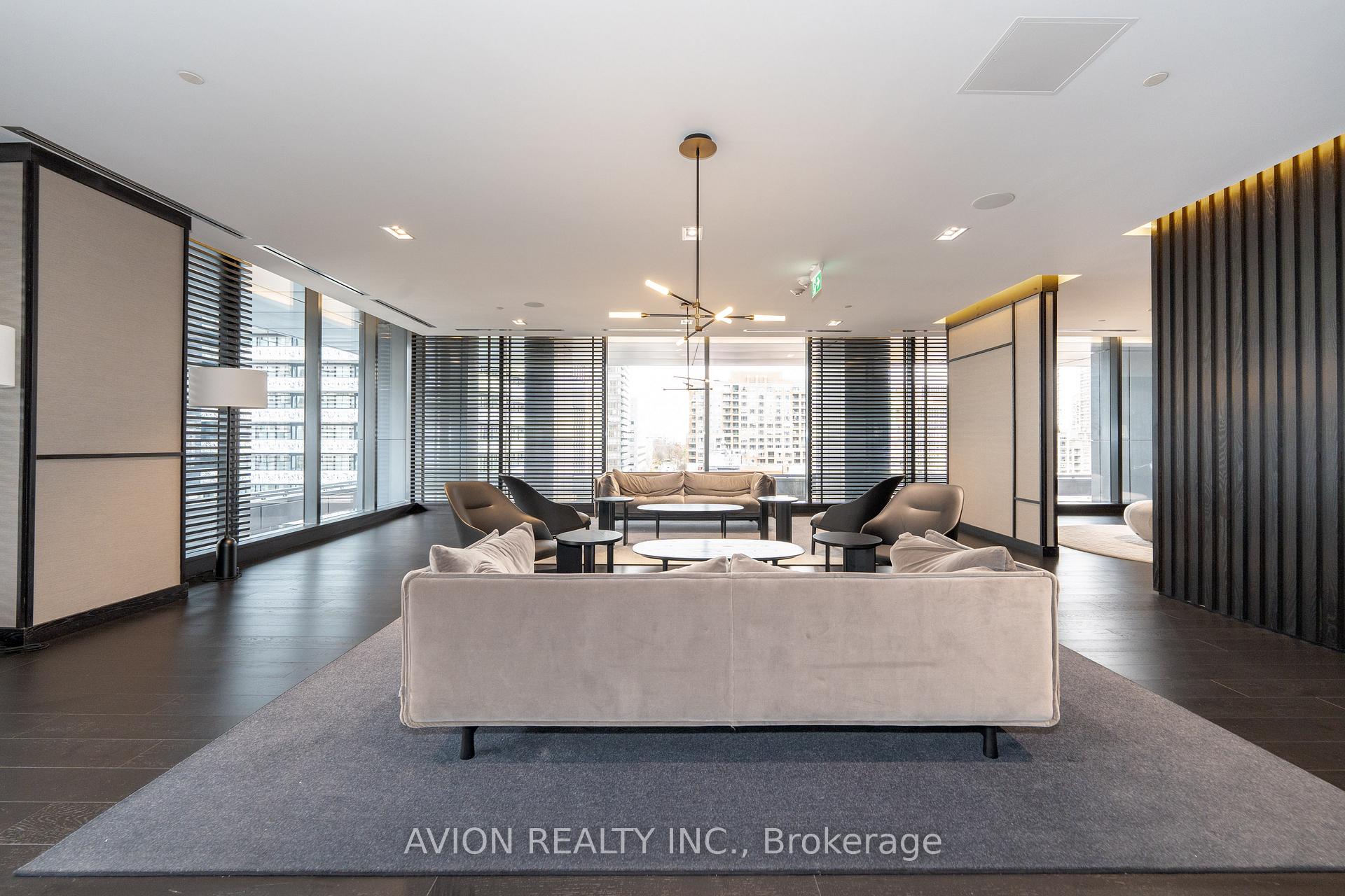 3 Bedrooms Condo at 501 yonge, Toronto For sale