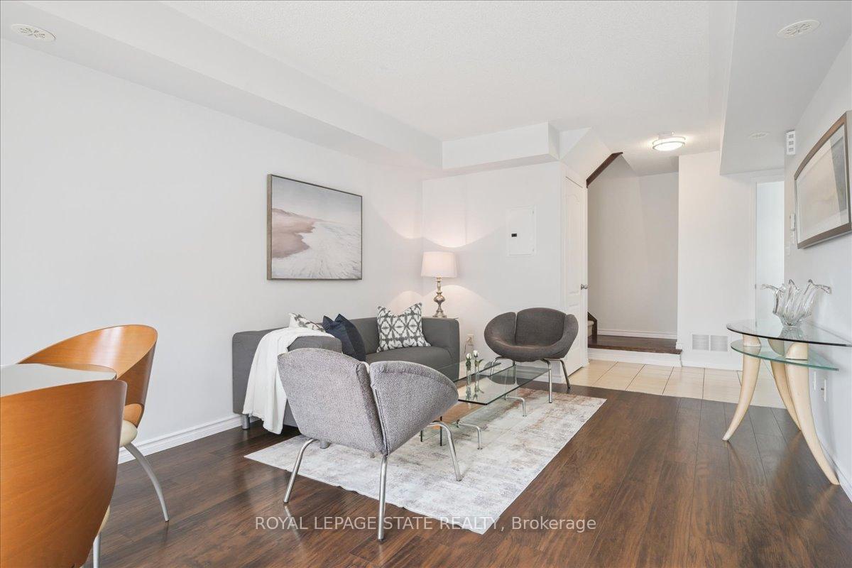 2 Bedrooms Condo at 2450 Post, Oakville For sale