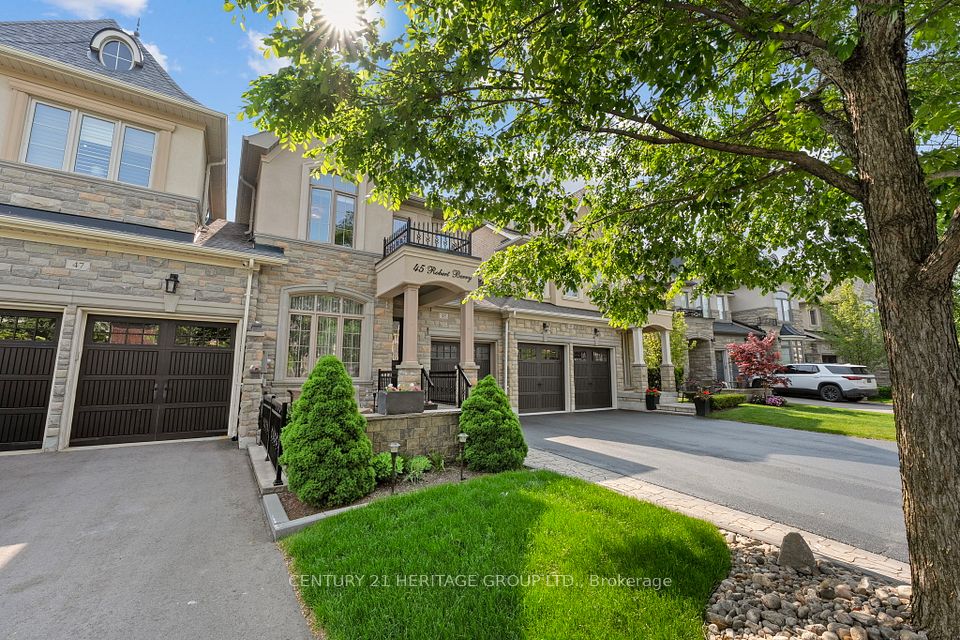 45 Robert Berry Crescent, King, ON L7B 1L6