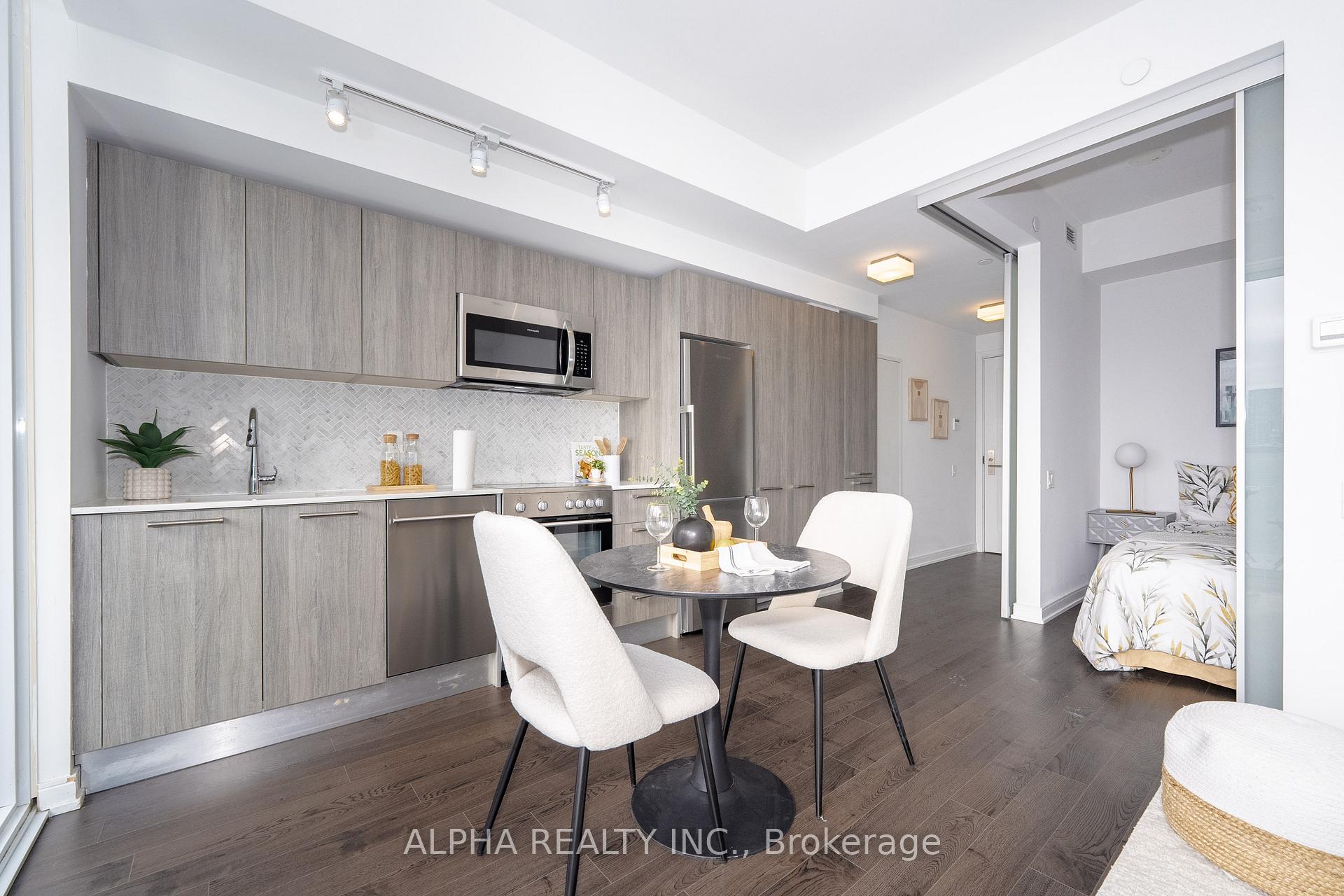 1 Bedroom Condo at 28 Wellesley,  Toronto For sale