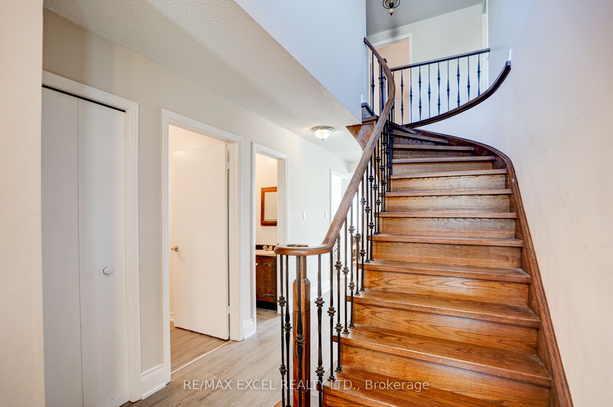 287 Port Royal Trail, #Upper
