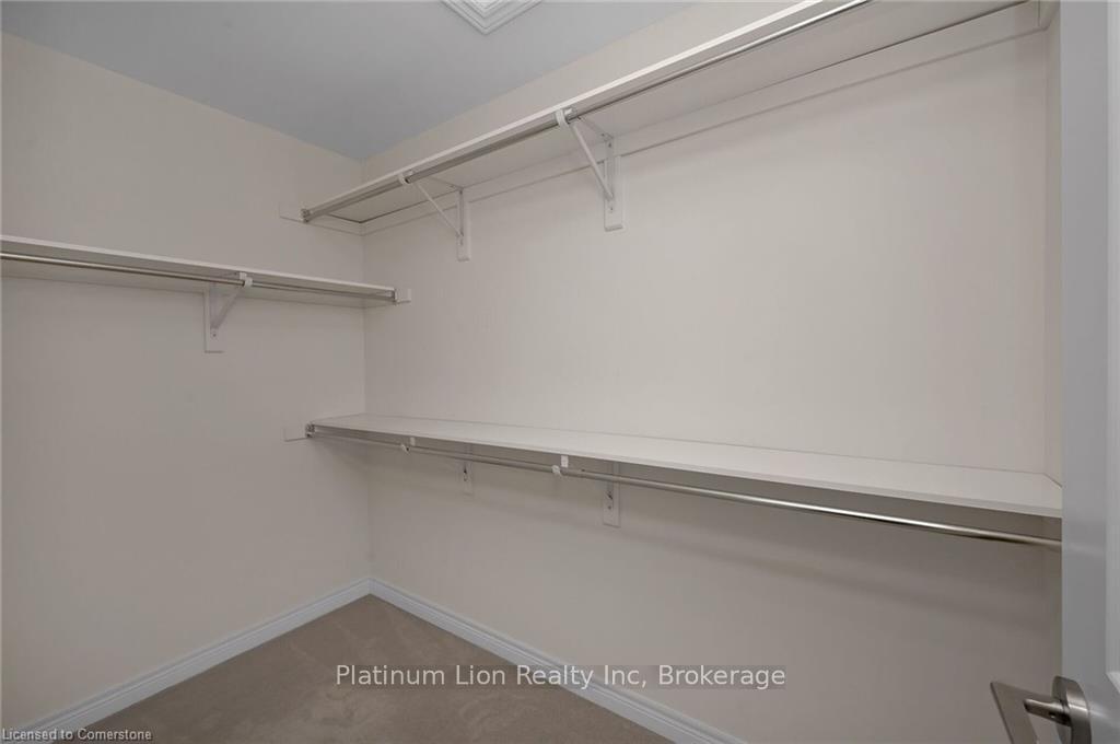 2 Bedrooms Condo at 2375 Bronte, Oakville For sale