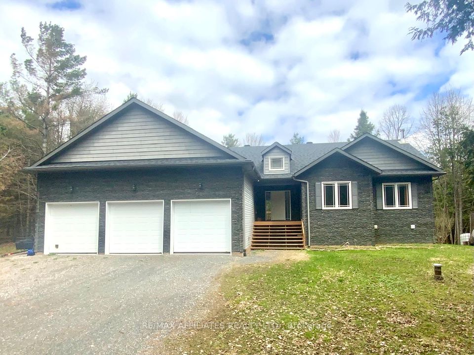 2678 Concession 11 E