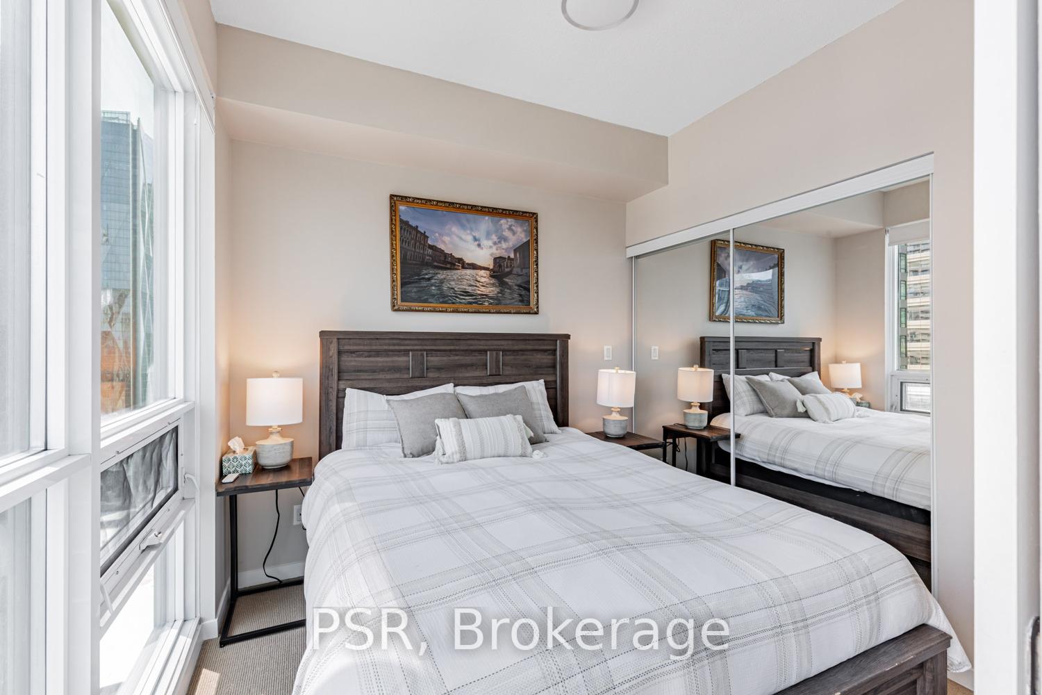 3 Bedrooms Condo at 55 Bremner, Toronto For sale