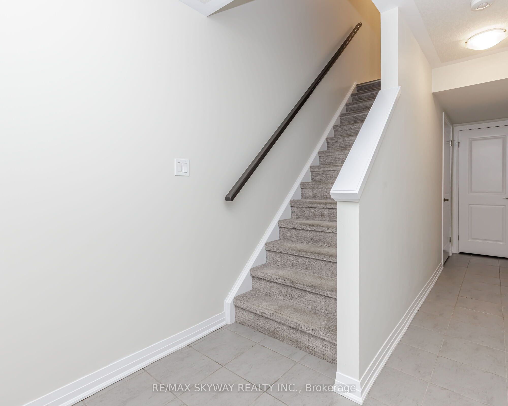 311 Woolwich Street, #5