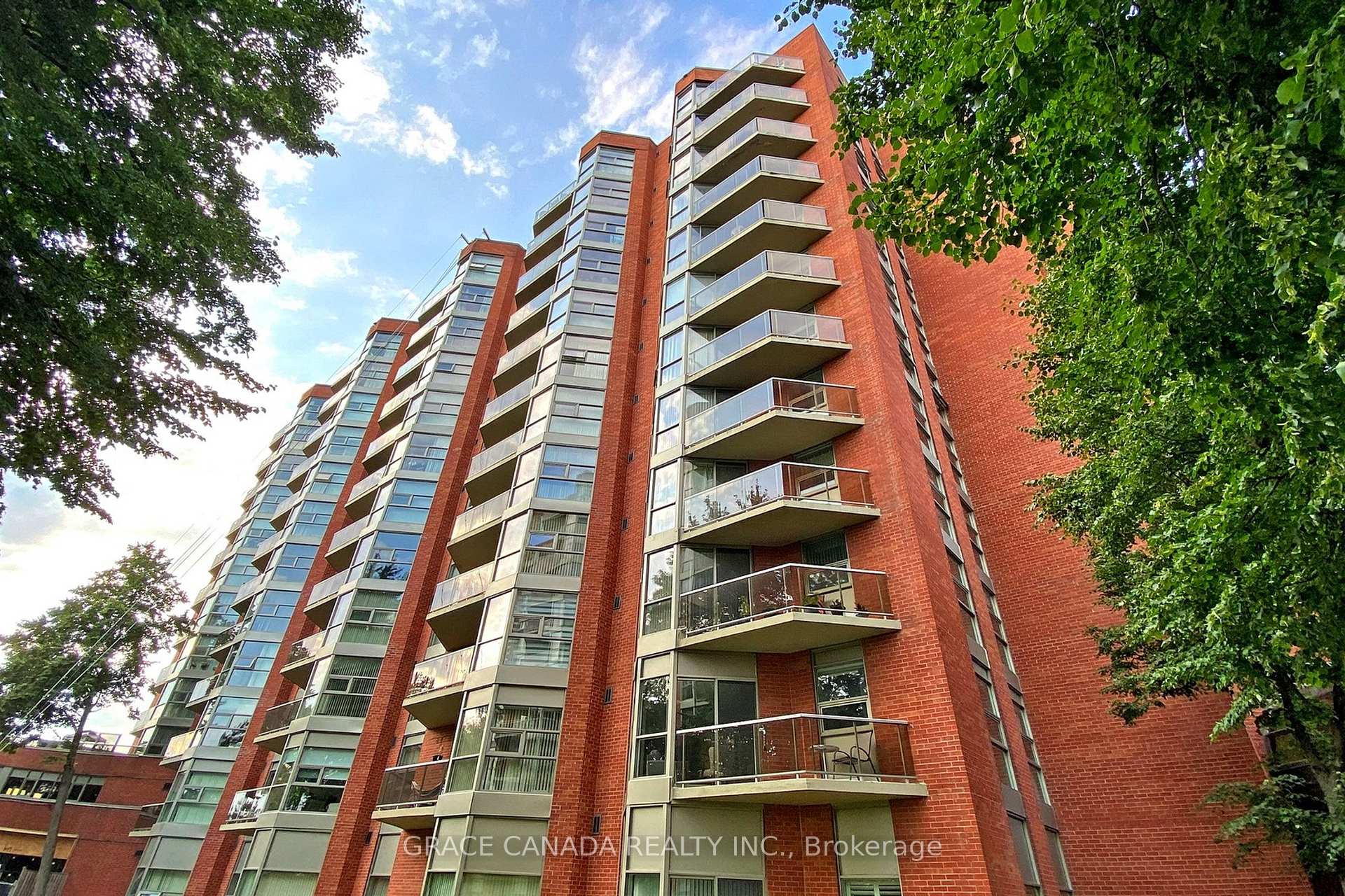 2 Bedrooms Condo at 10 Dean Park, Toronto For sale