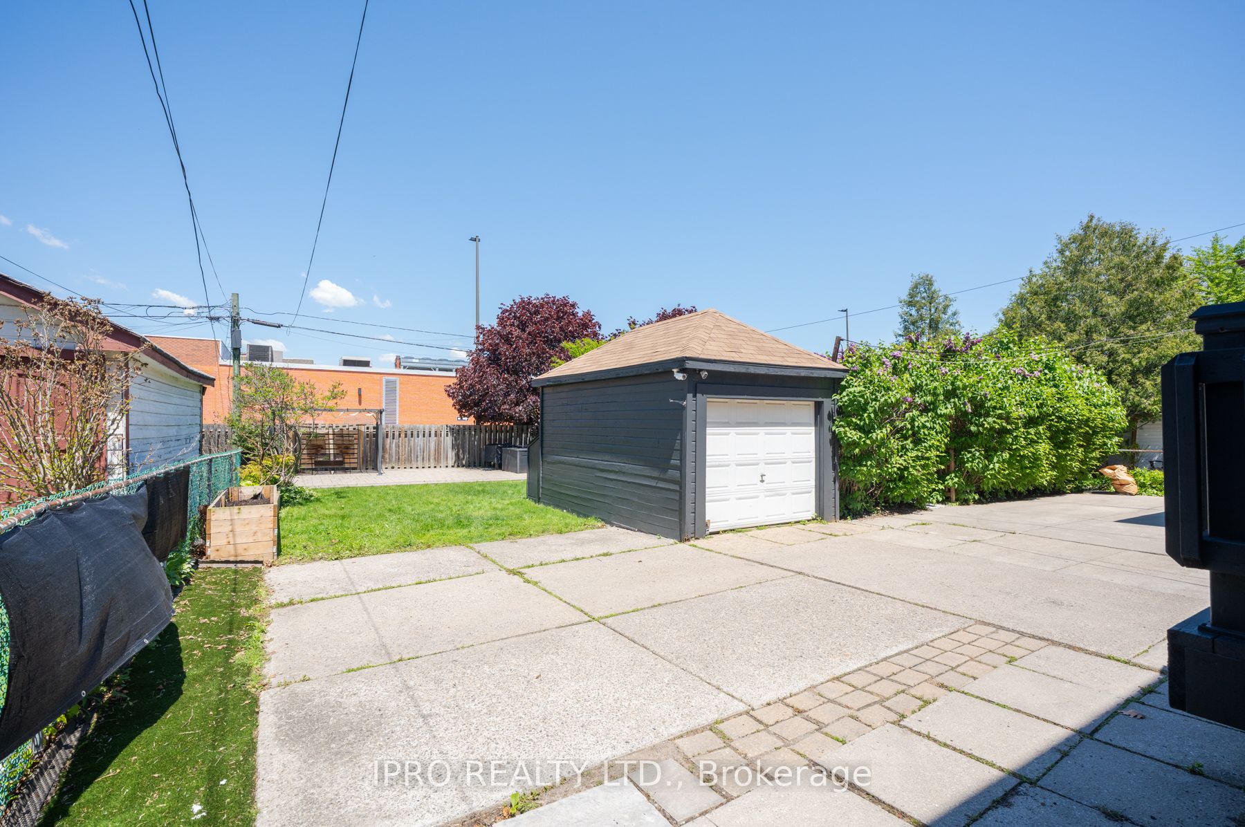 12 Mortimer Avenue