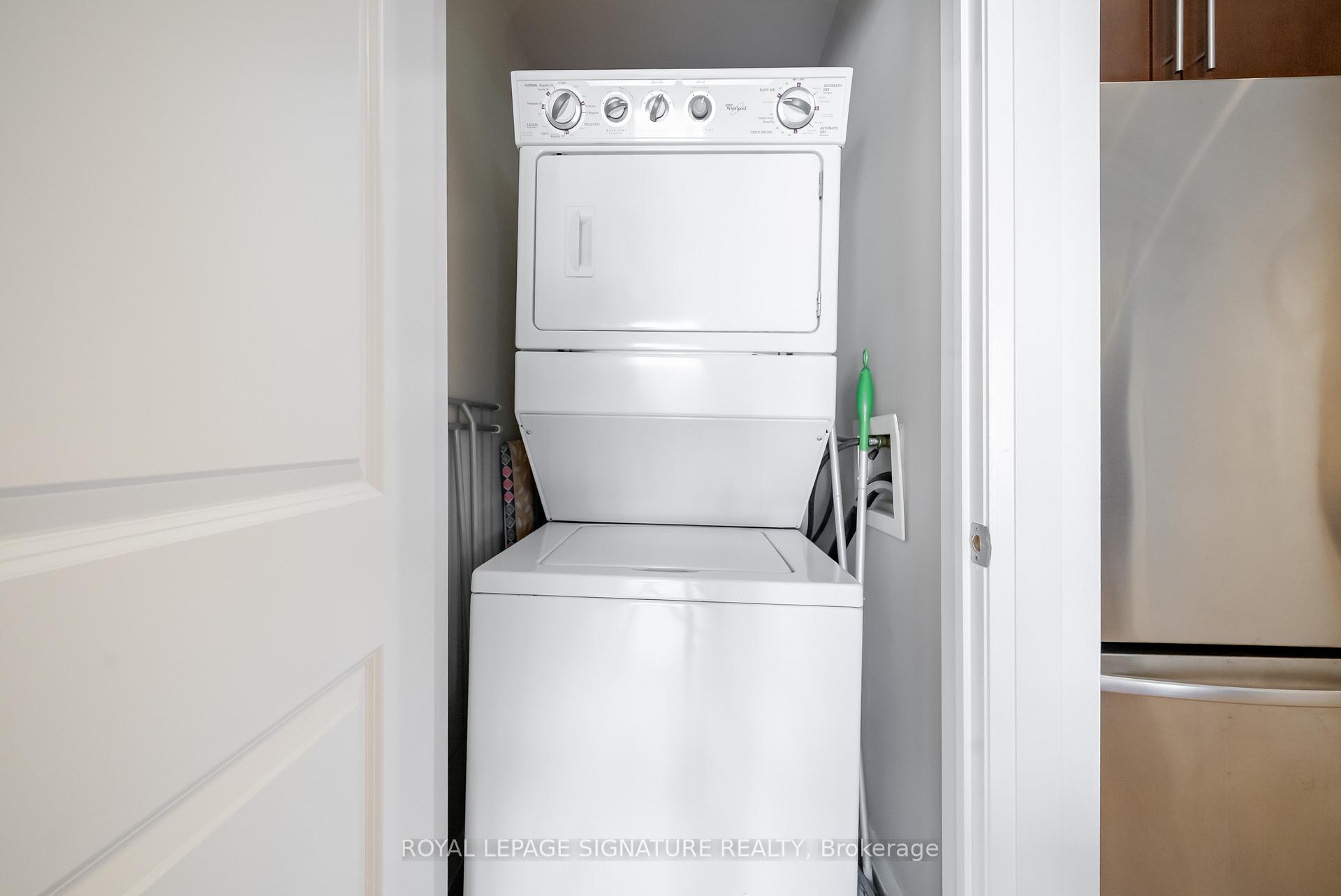 2 Bedrooms Condo at 473 Dupont, Toronto For sale