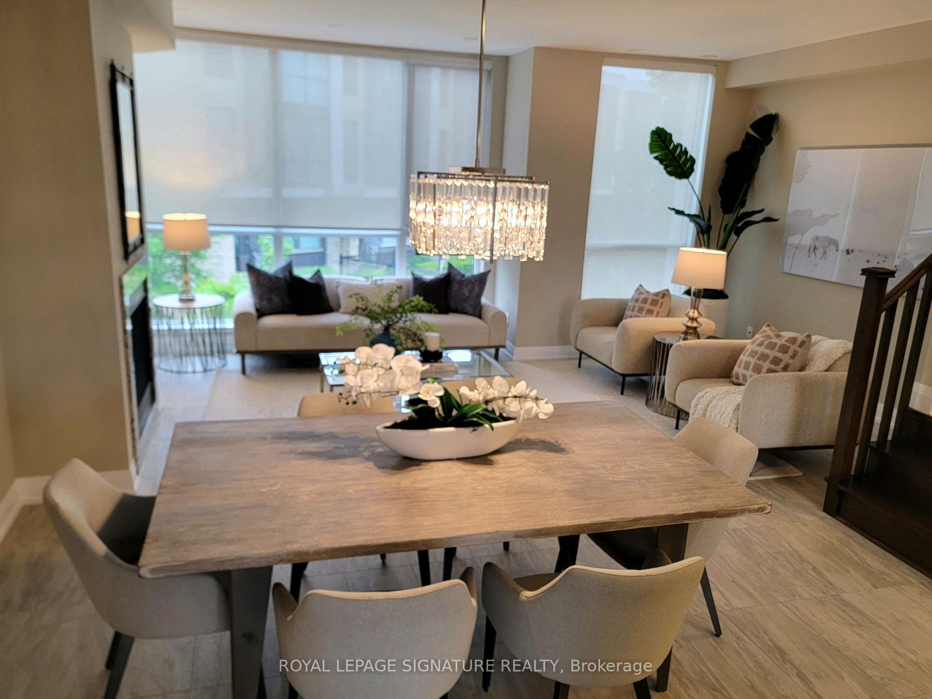 3 Bedrooms Condo at 130 Little Creek, Mississauga For sale
