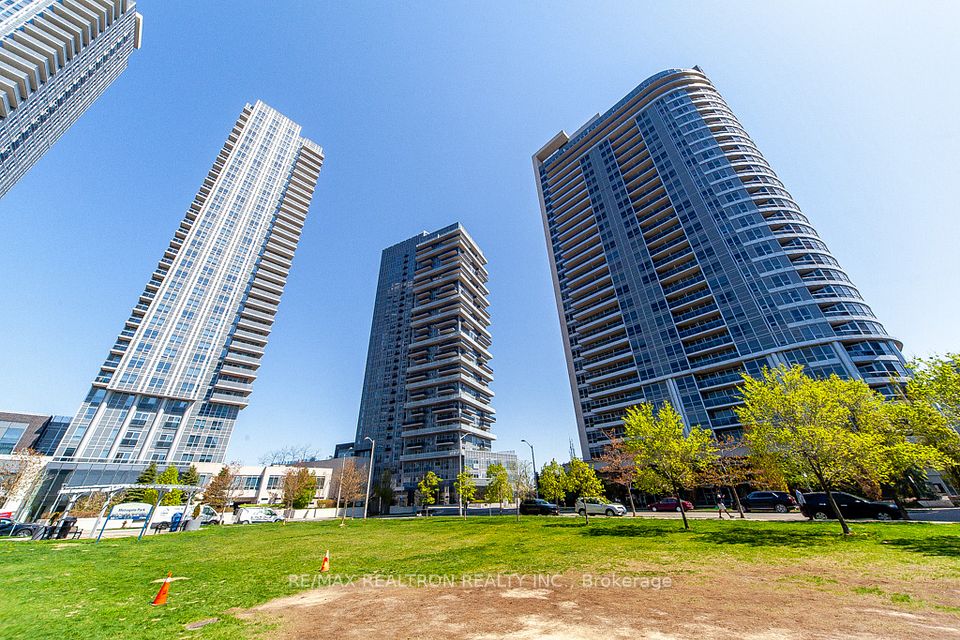 225 Village Green