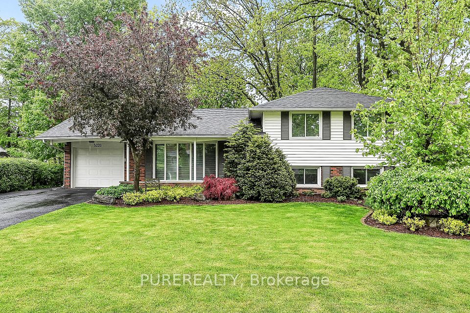 5220 Cherryhill Crescent, Burlington, ON L7L 4C4
