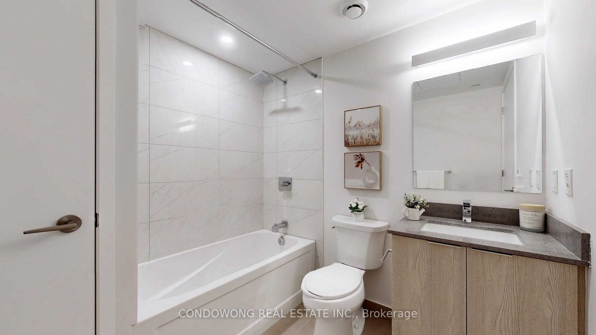 2 Bedrooms Condo at 501 Yonge, Toronto For sale