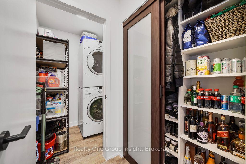 1 Bedroom Condo at 551 Maple,  Burlington For sale