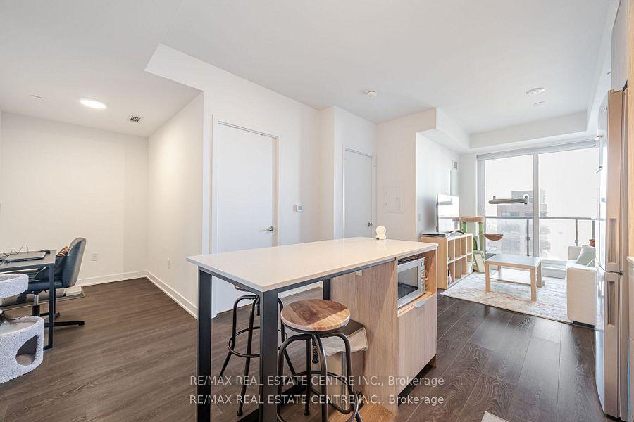 2 Bedrooms Condo at 130 River, Toronto For sale