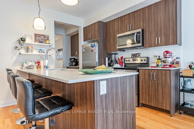 #156 – 12 Edward Horton Crescent, Toronto, ON M8Z 0E5