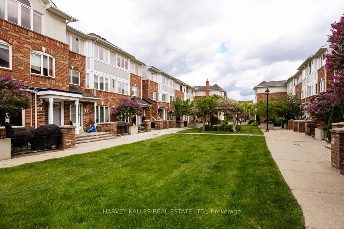 18 Clark Avenue W 64