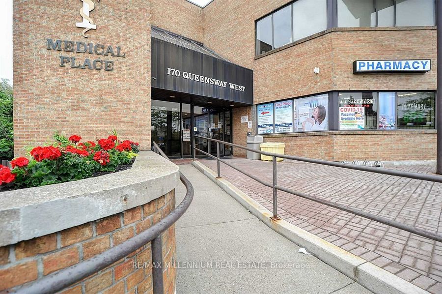 170 Queensway