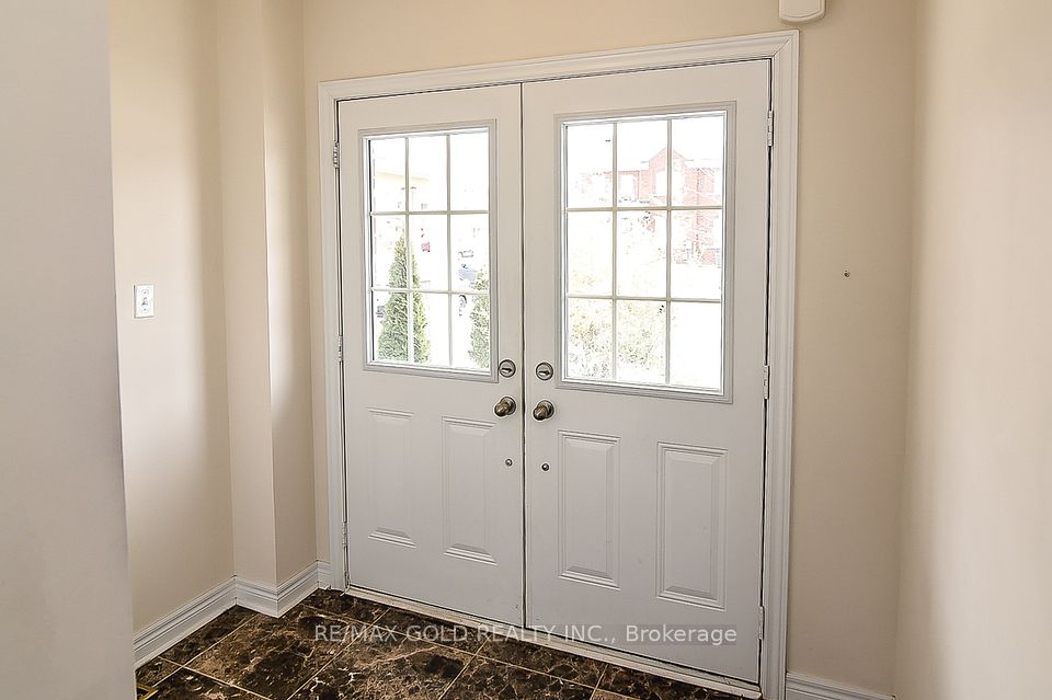 6 Keith Crescent ; MLS ID: X12160640