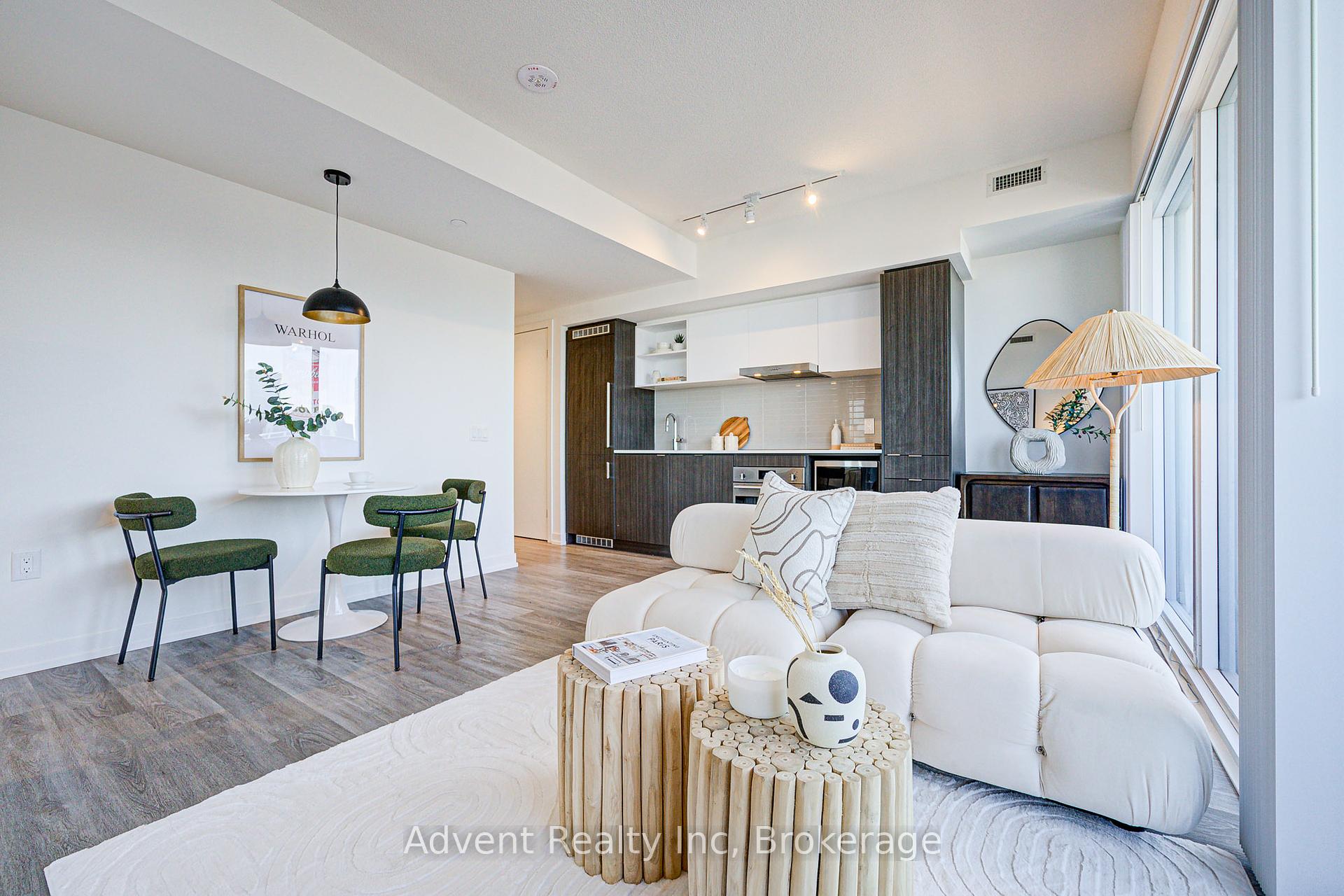 2 Bedrooms Condo at 55 Cooper,  Toronto For sale